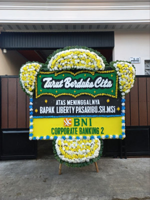 Papan Bunga Duka di Dolog Masagal
